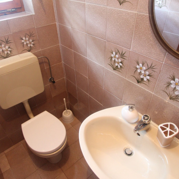 Bathroom / WC, Klimno 53 A, Apartments & Rooms Mara Klimno Dobrinj